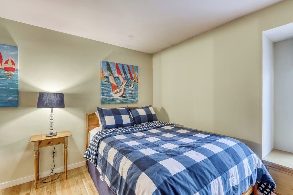 Photo of Bedroom in Warren