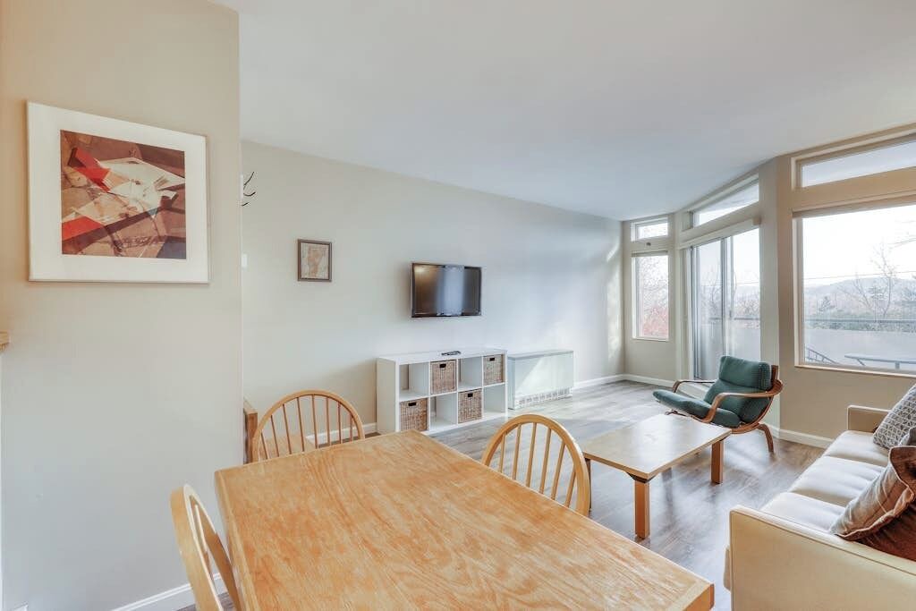 Photo of Livingroom in Warren
