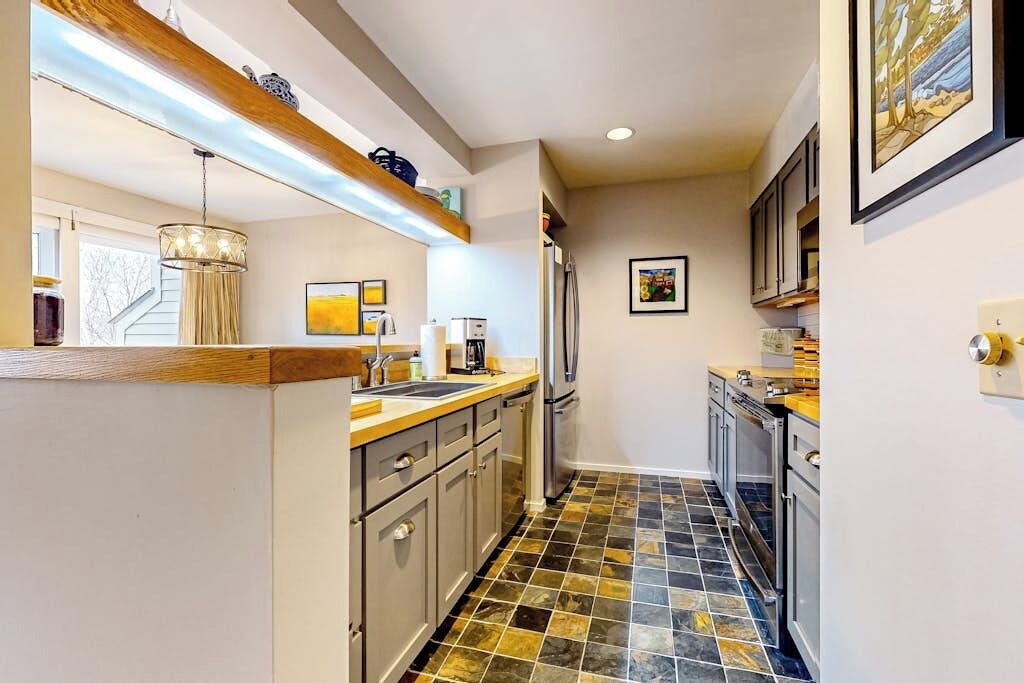 Photo of Kitchen in Warren