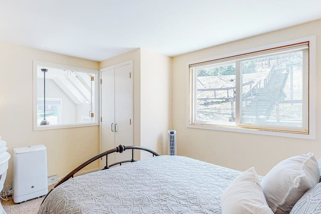 Photo of Bedroom in Warren