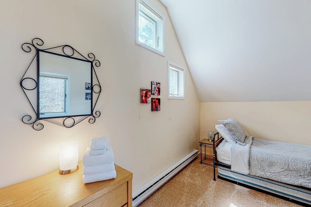 Photo of Bedroom in Warren