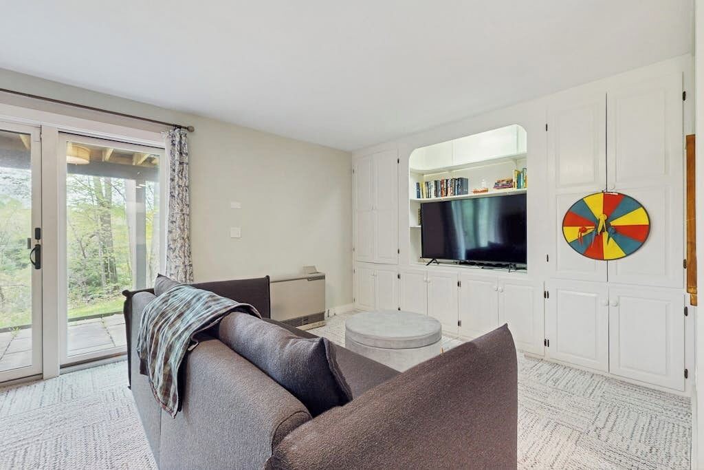 Photo of Livingroom in West Hartford