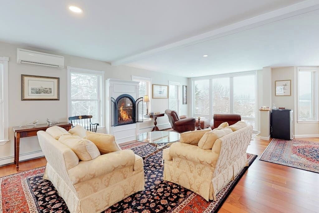 Photo of Livingroom in Waterbury Center