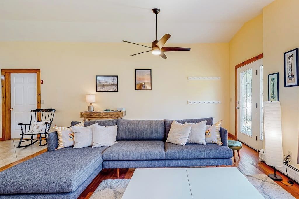 Photo of Livingroom in South Burlington