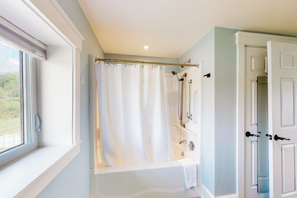 Photo of Bathroom in Waterbury Center