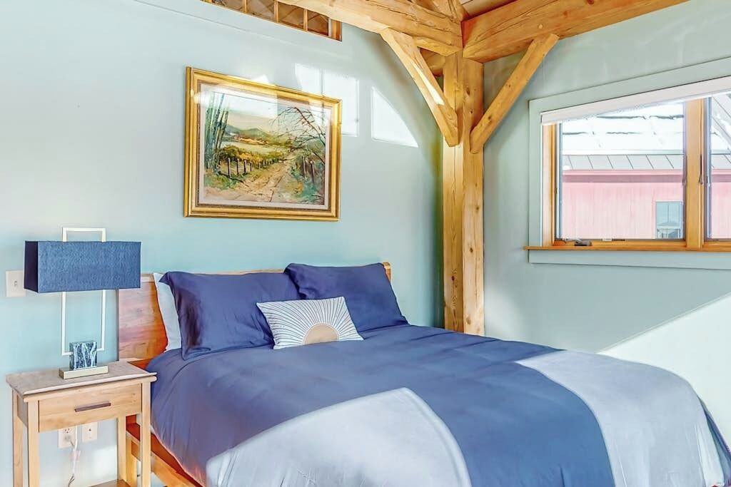 Photo of Bedroom in Underhill