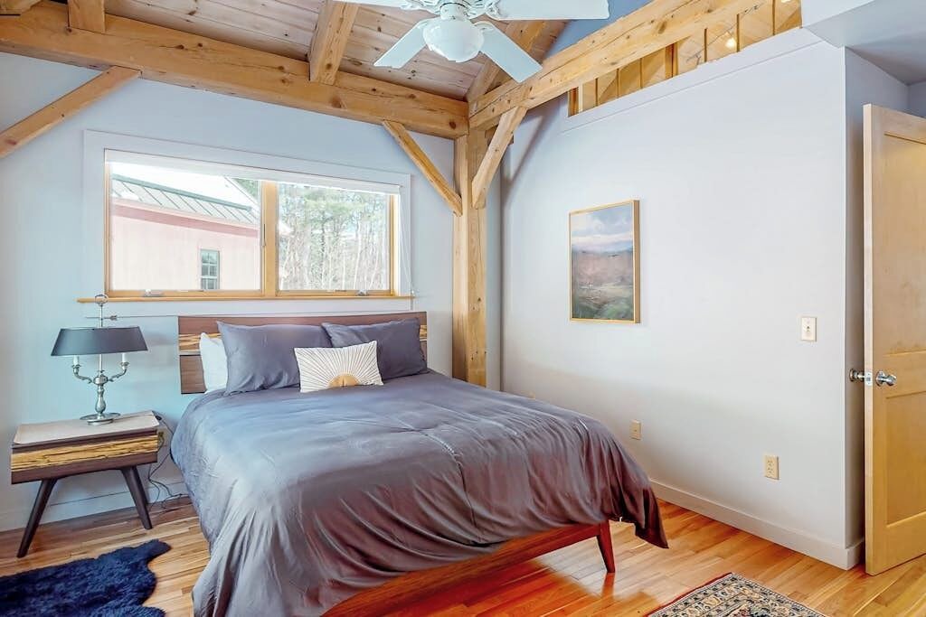 Photo of Bedroom in Underhill
