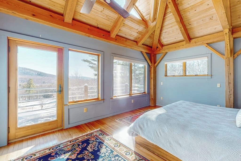 Photo of Bedroom in Underhill