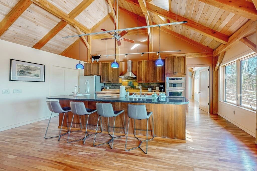 Photo of Kitchen in Underhill