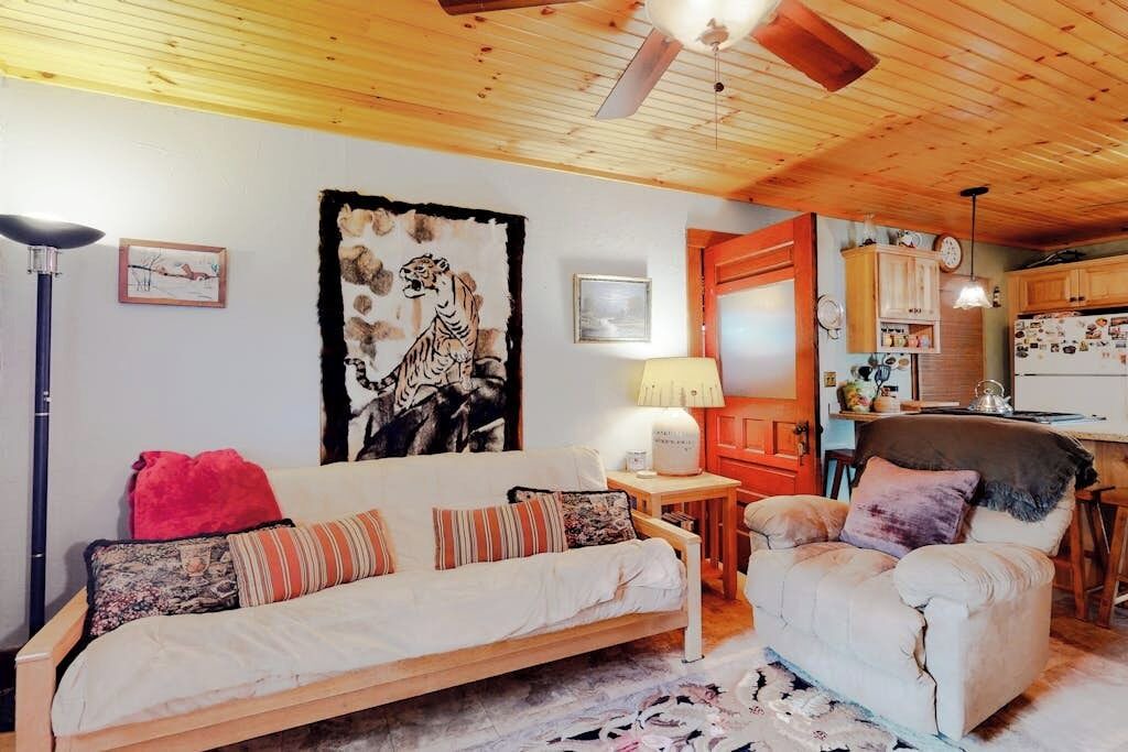 Photo of Livingroom in North Hero