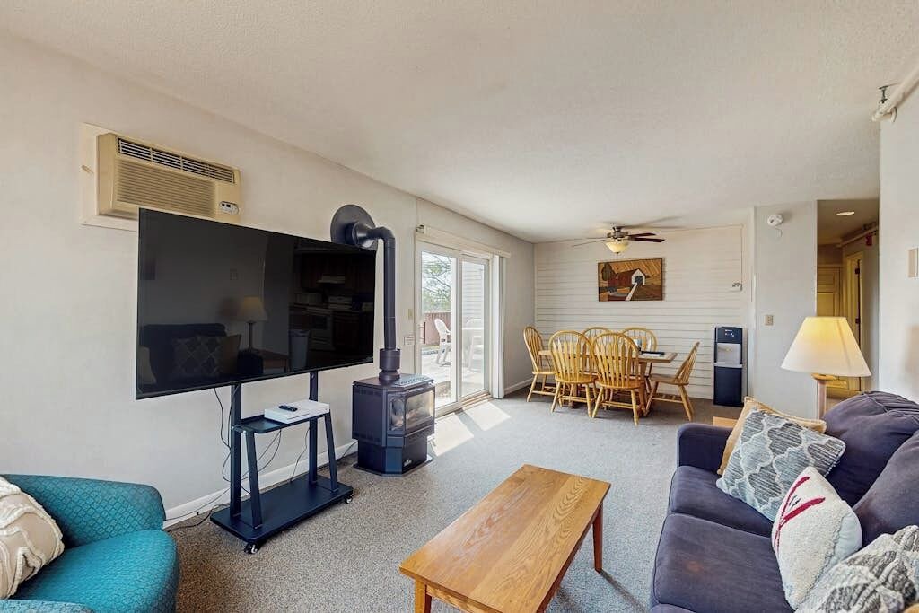 Photo of Livingroom in Stowe Area
