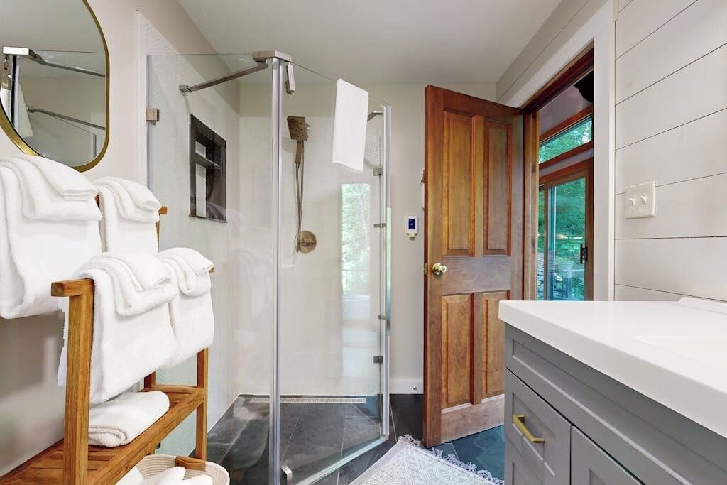 Photo of Bathroom in Barnard