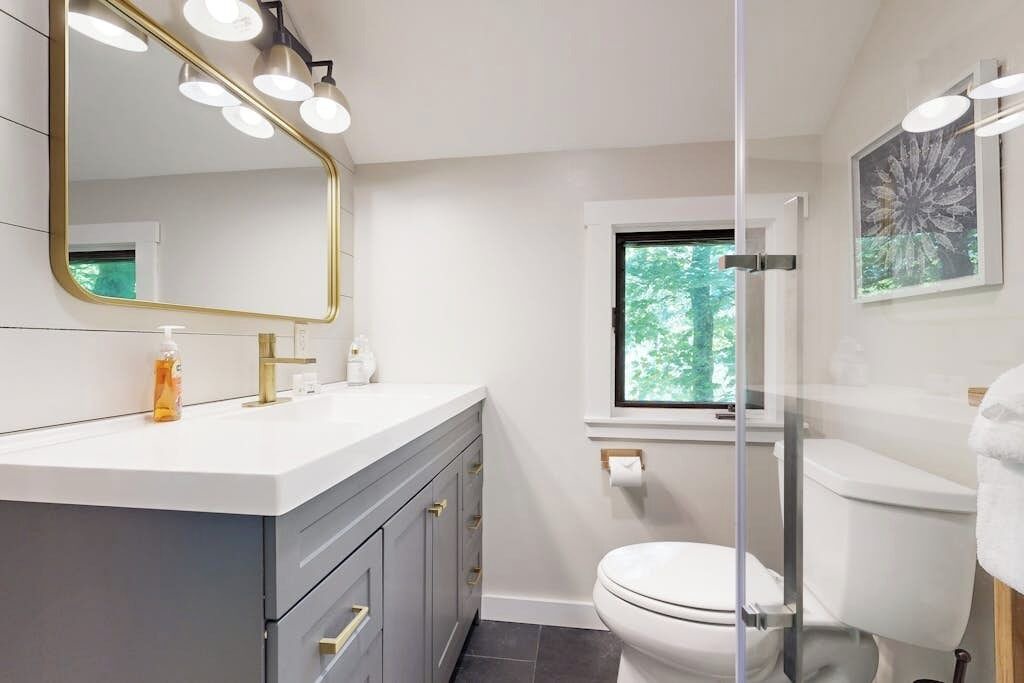Photo of Bathroom in Barnard