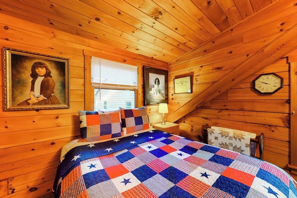 Photo of Bedroom in Neshobe Beach