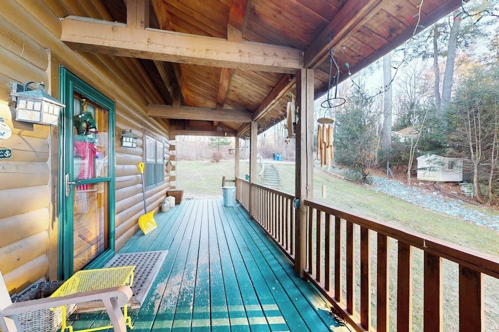 Photo of Patio Balcony in Neshobe Beach