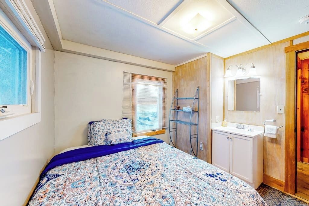 Photo of Bedroom in Castleton