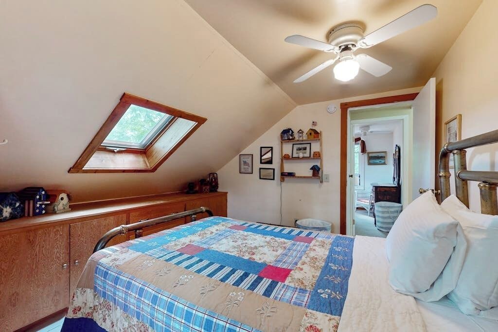 Photo of Bedroom in Castleton