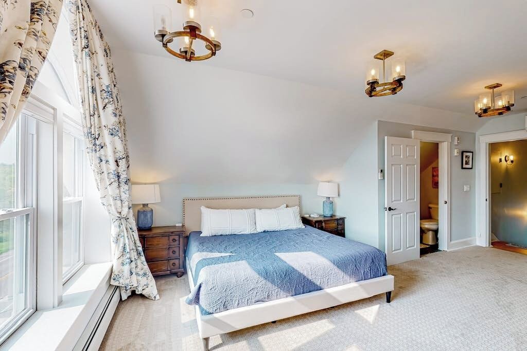 Photo of Bedroom in Waterbury Center