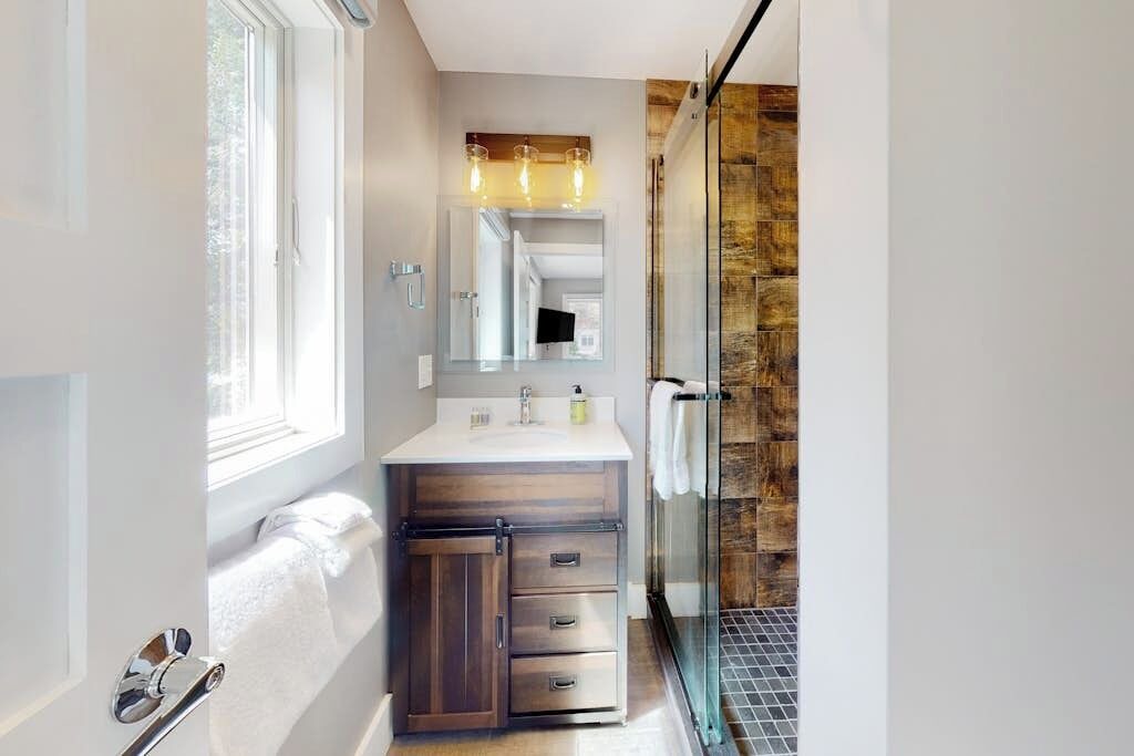 Photo of Bathroom in Barnard