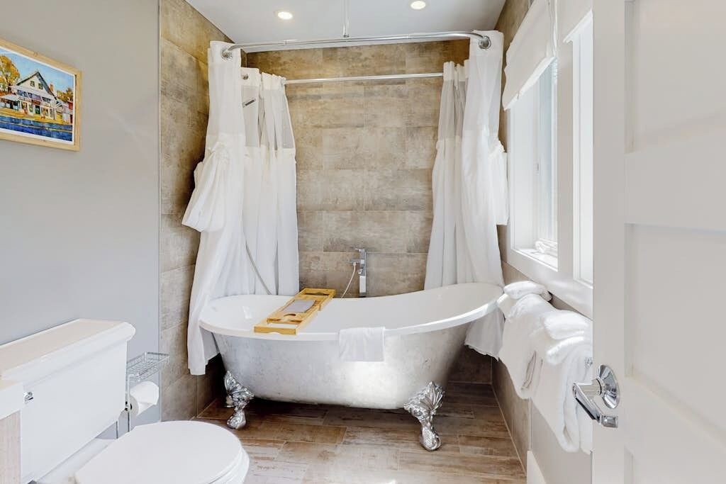 Photo of Bathroom in Barnard