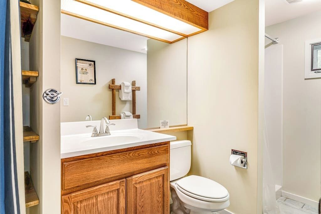 Photo of Bathroom in Warren