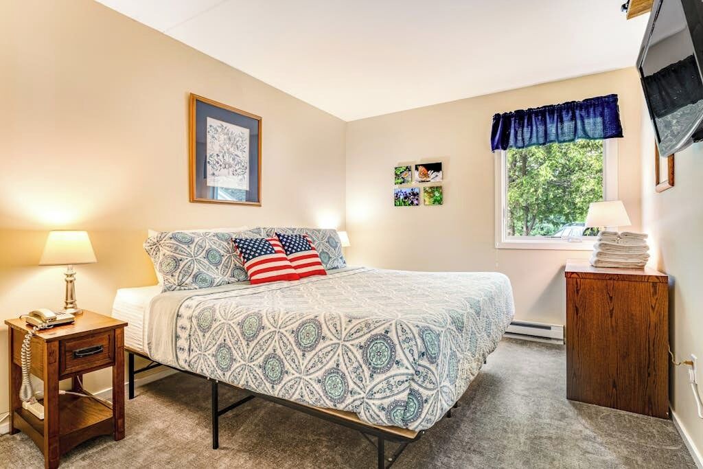 Photo of Bedroom in Warren