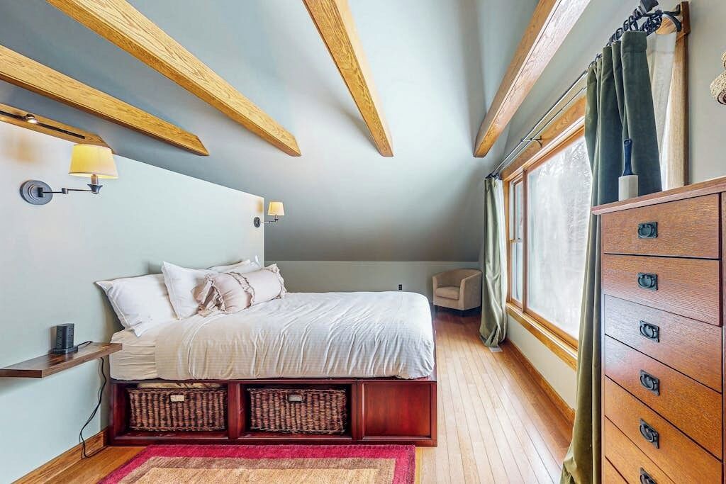 Photo of Bedroom in Bethel