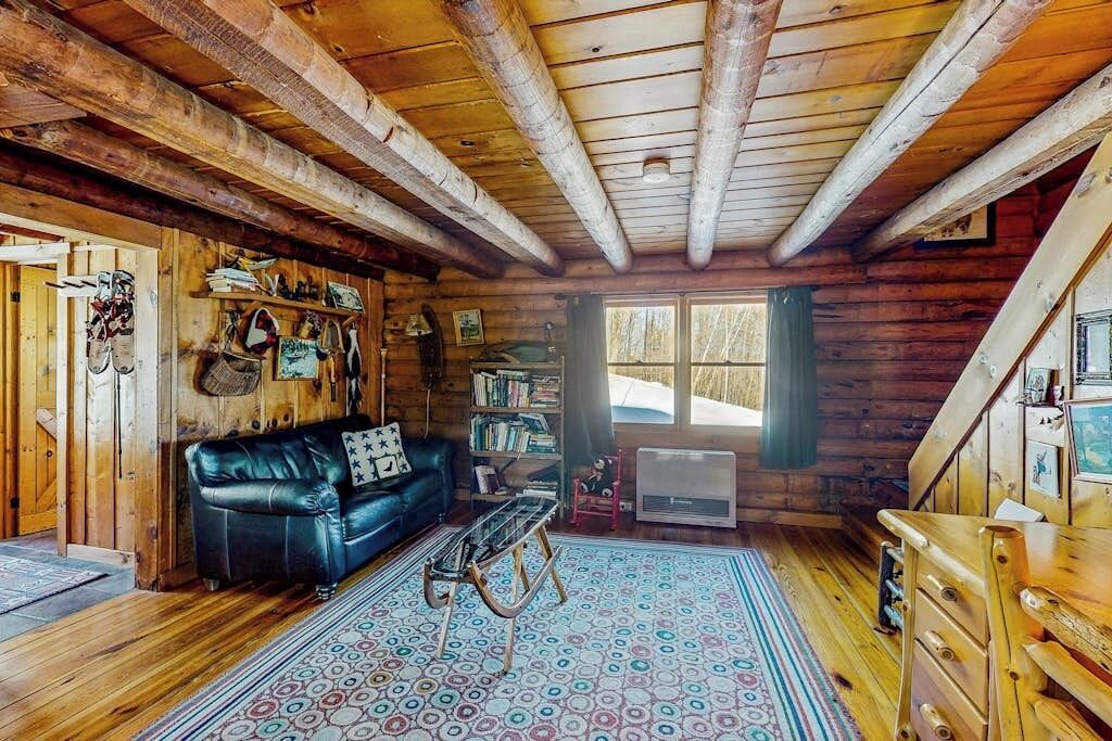 Photo of Livingroom in Bethel
