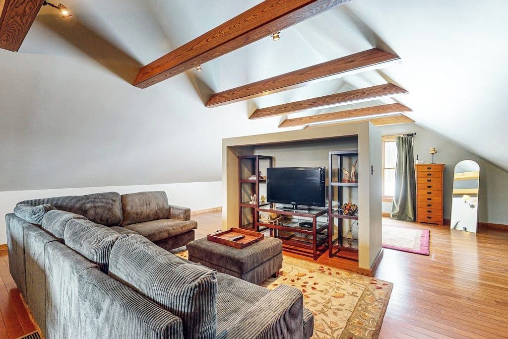 Photo of Livingroom in Bethel