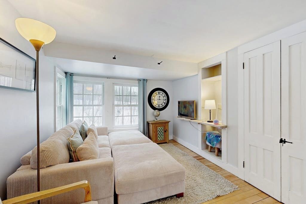 Photo of Livingroom in Waterbury