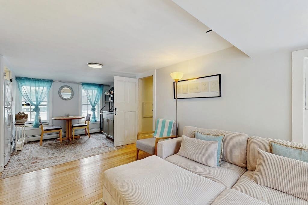 Photo of Livingroom in Waterbury