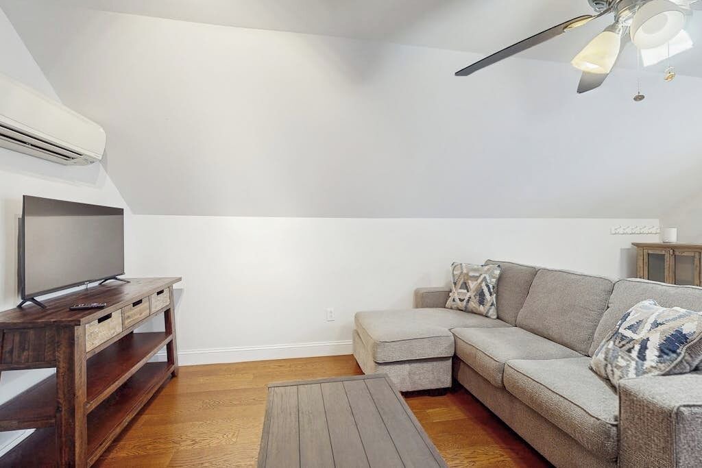 Photo of Livingroom in Arlington