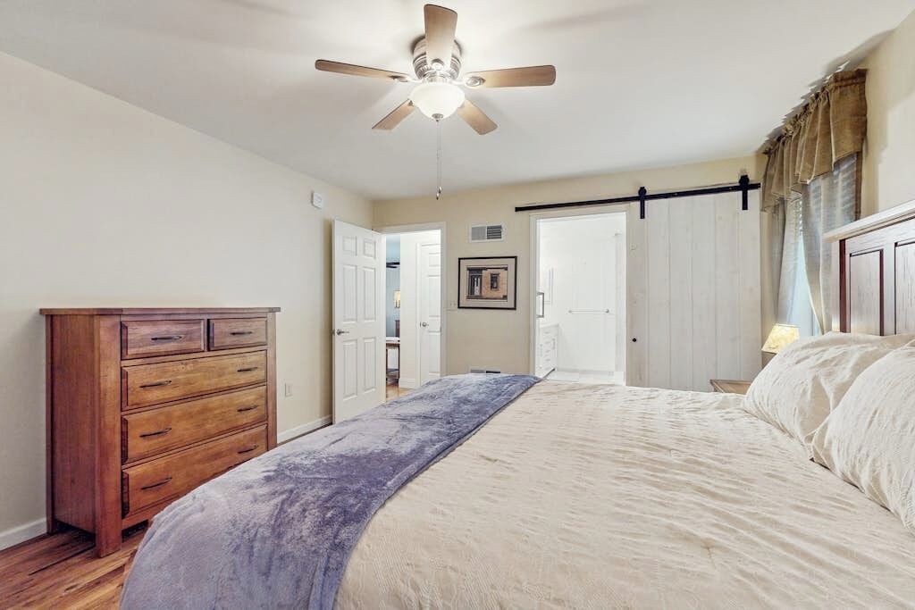 Photo of Bedroom in Arlington