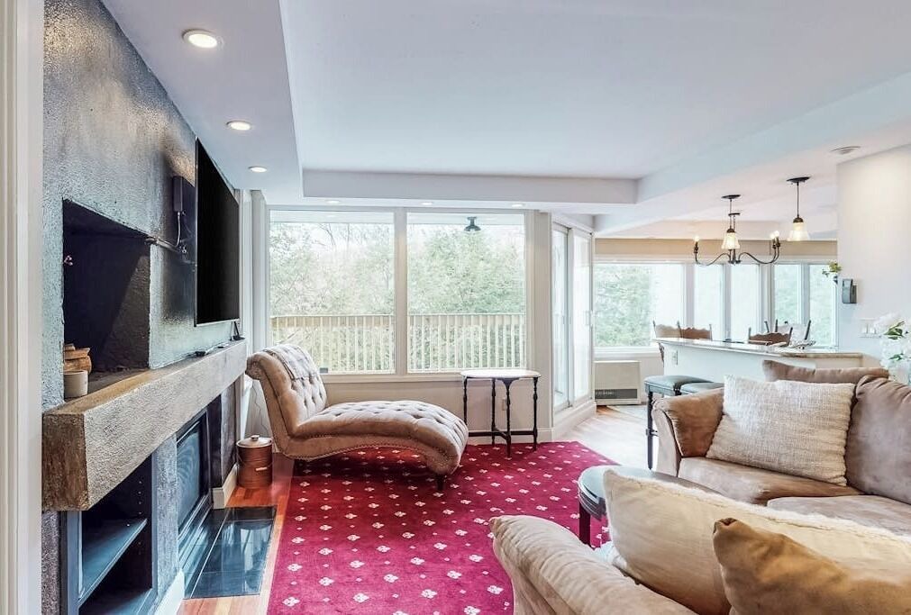Photo of Livingroom in Warren