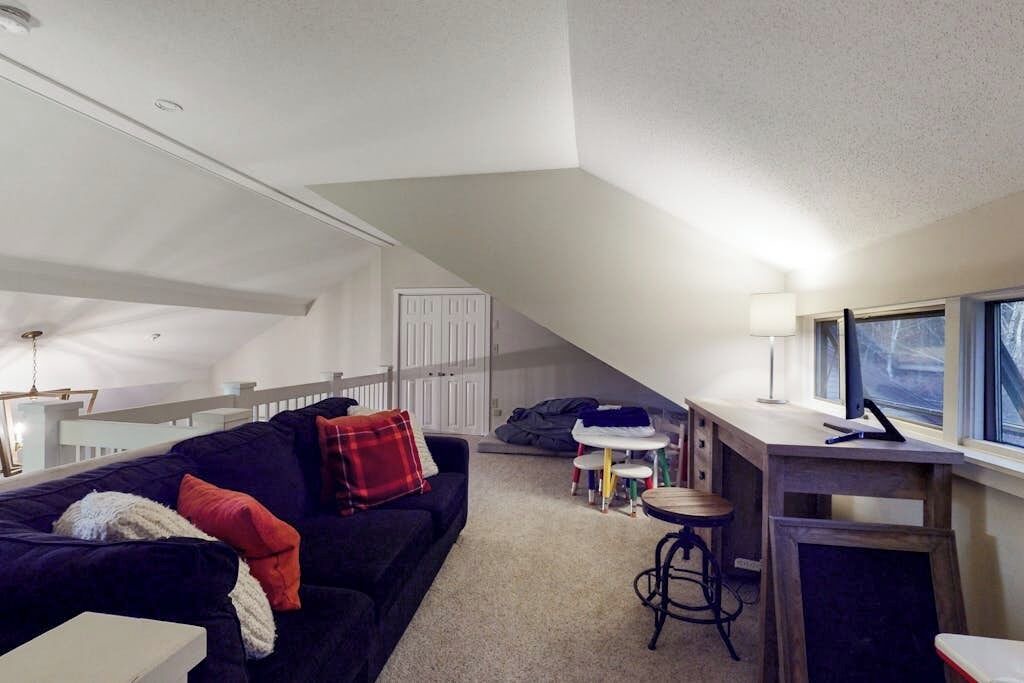 Photo of Livingroom in West Hartford