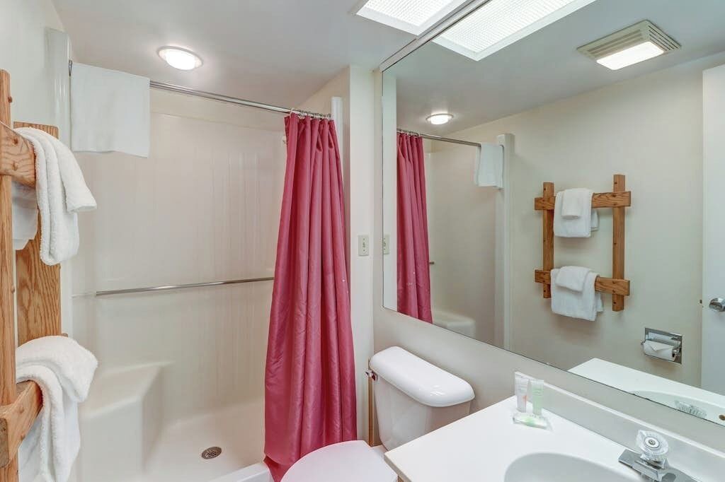 Photo of Bathroom in Warren