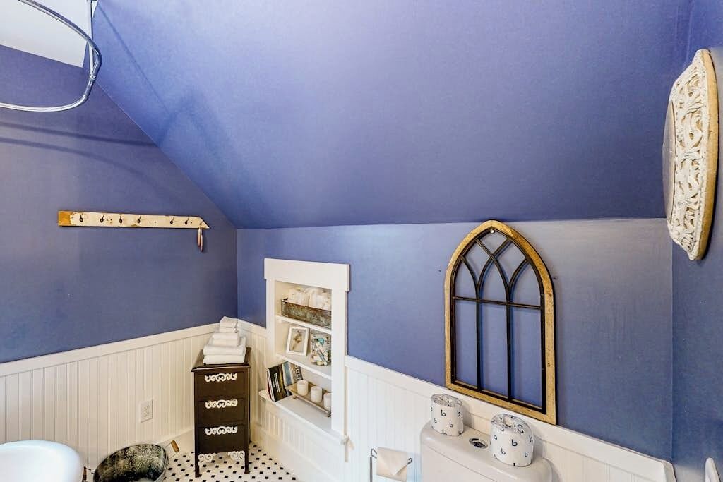 Photo of Bathroom in East Wallingford
