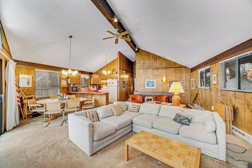 Photo of Livingroom in Quechee