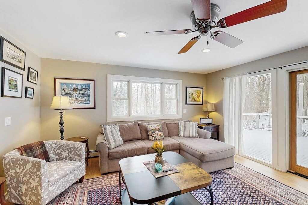 Photo of Livingroom in Newfane