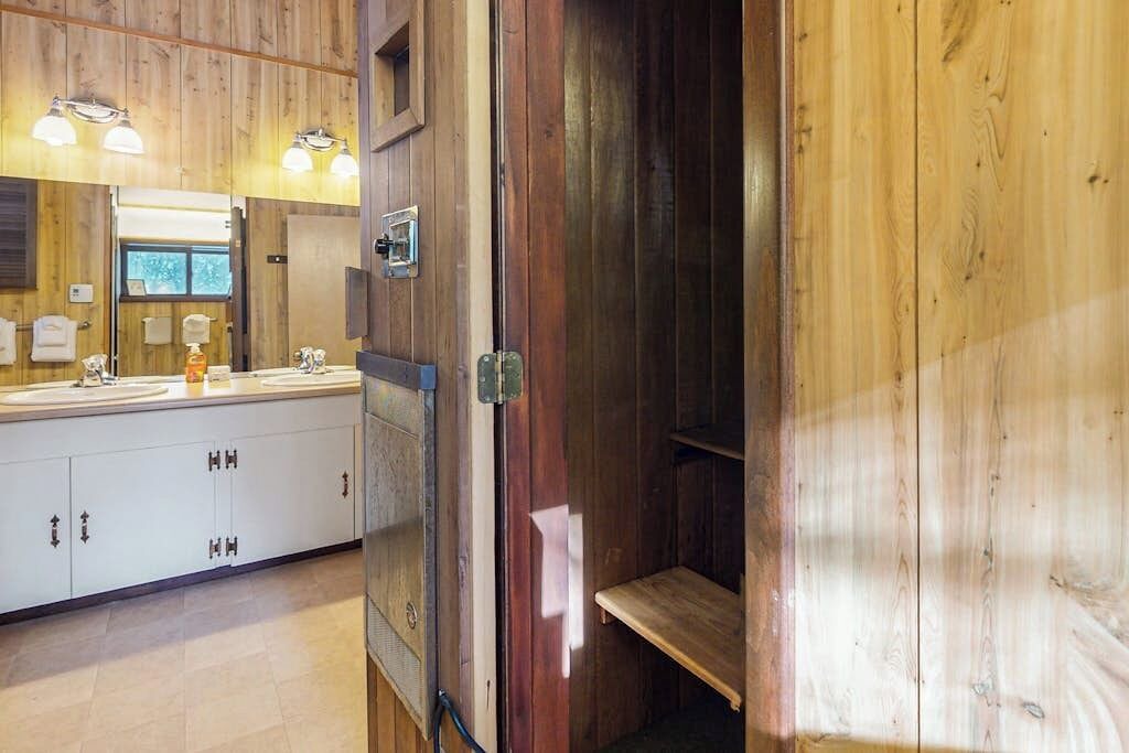 Photo of Bathroom in Killington