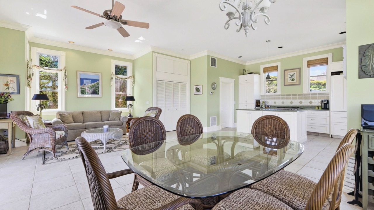 Photo of Livingroom in Watch Hill