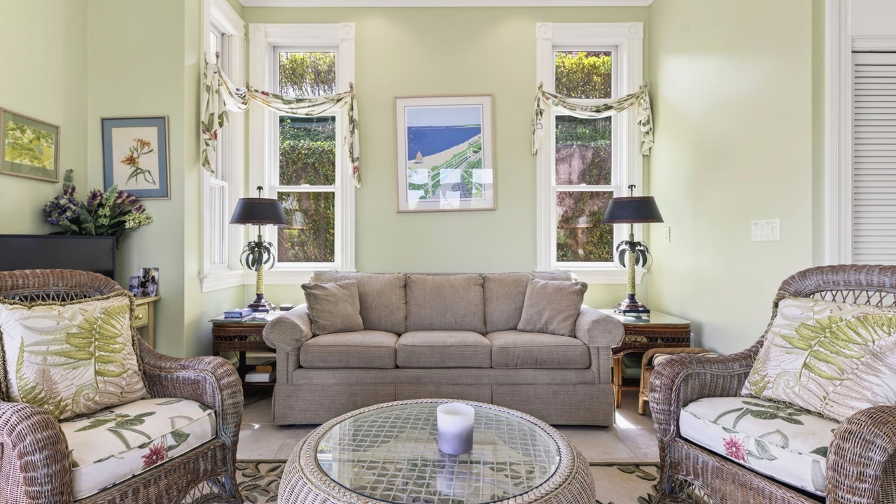 Photo of Livingroom in Watch Hill