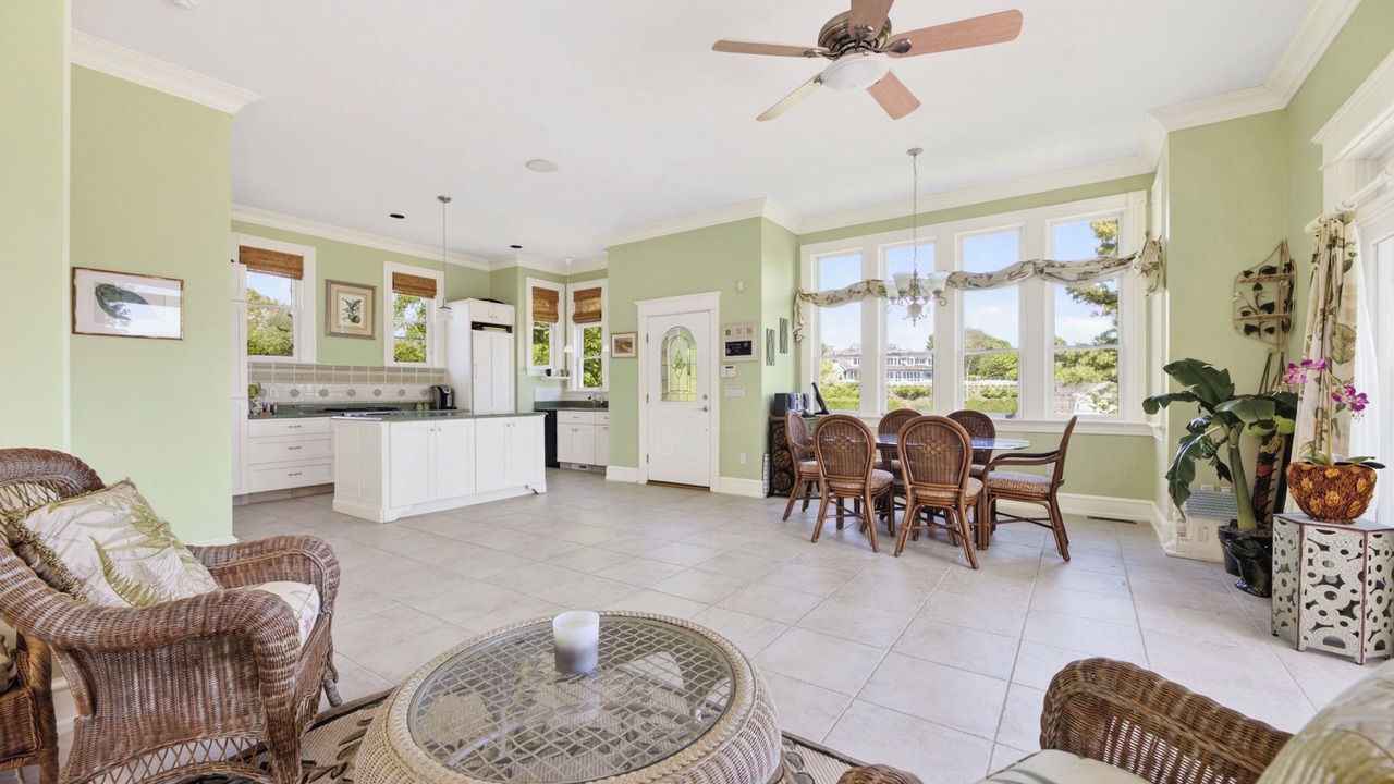 Photo of Livingroom in Watch Hill