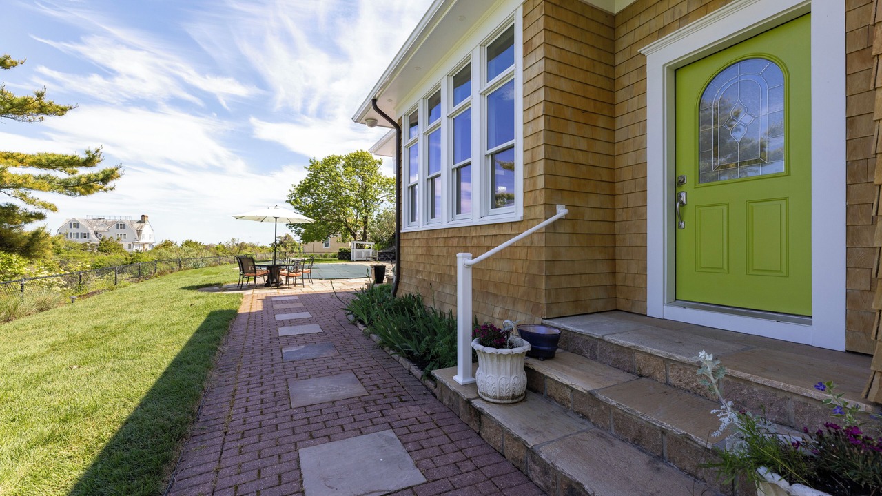 Photo of Outdoor in Watch Hill