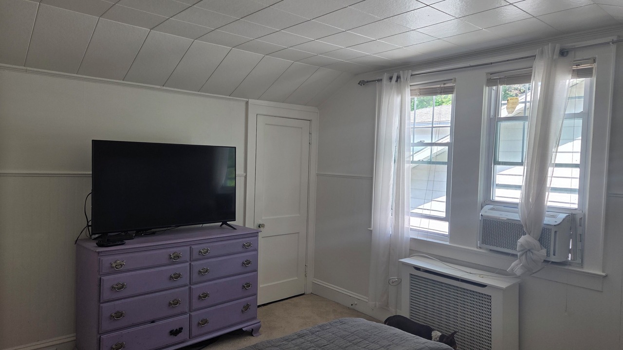 Photo of Bedroom in Maplewood