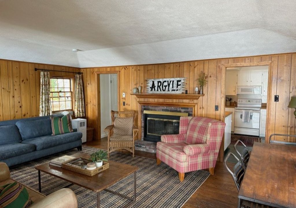 Photo of Livingroom in Elkins