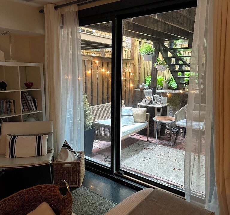Photo of Livingroom in Mid-Cambridge