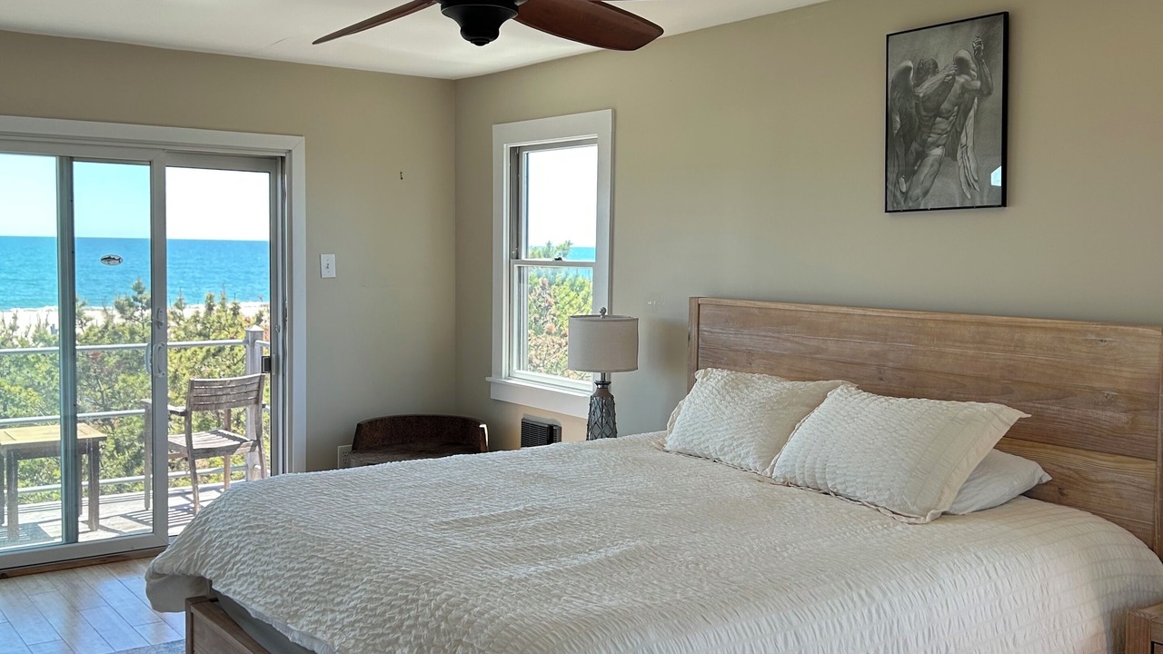 Photo of Bedroom in Cherry Grove