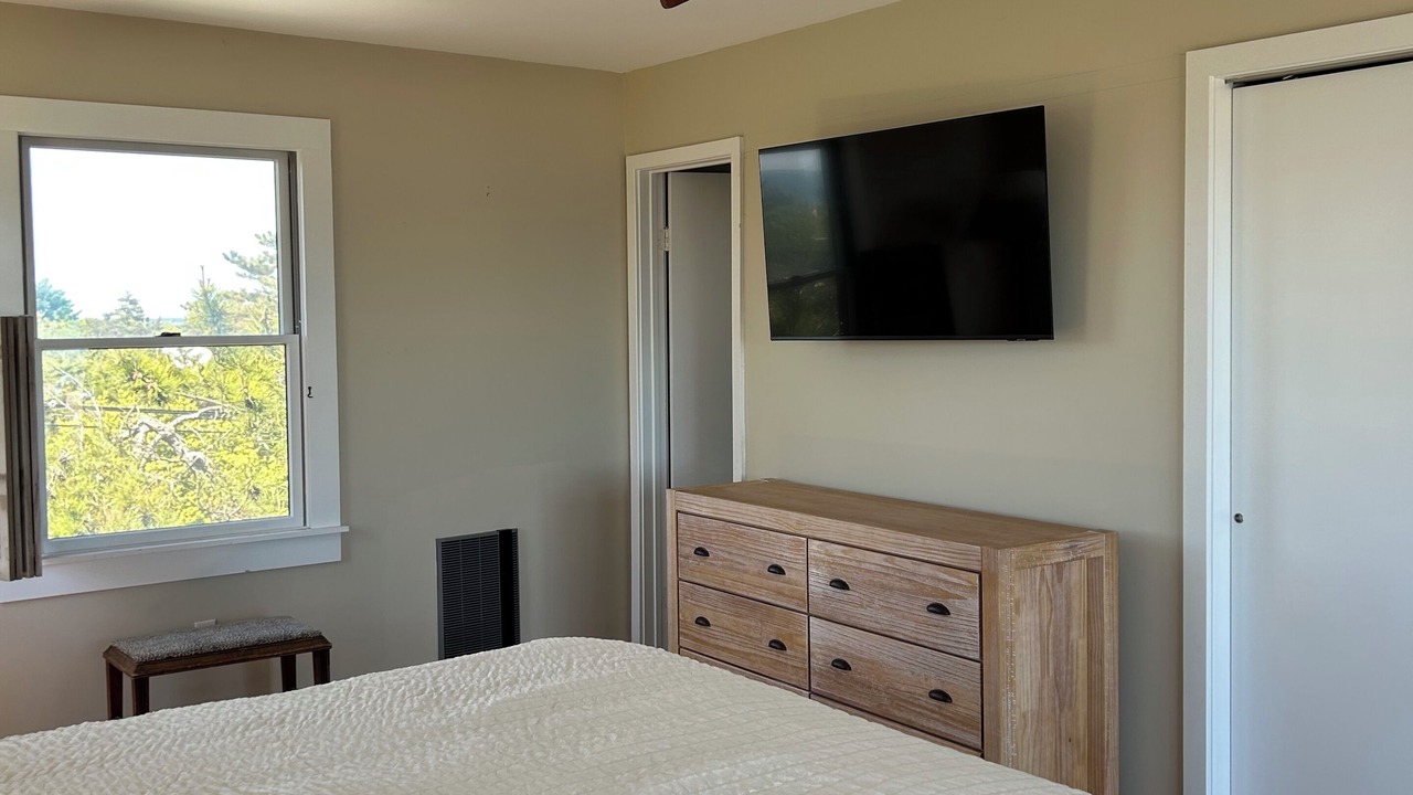 Photo of Bedroom in Cherry Grove