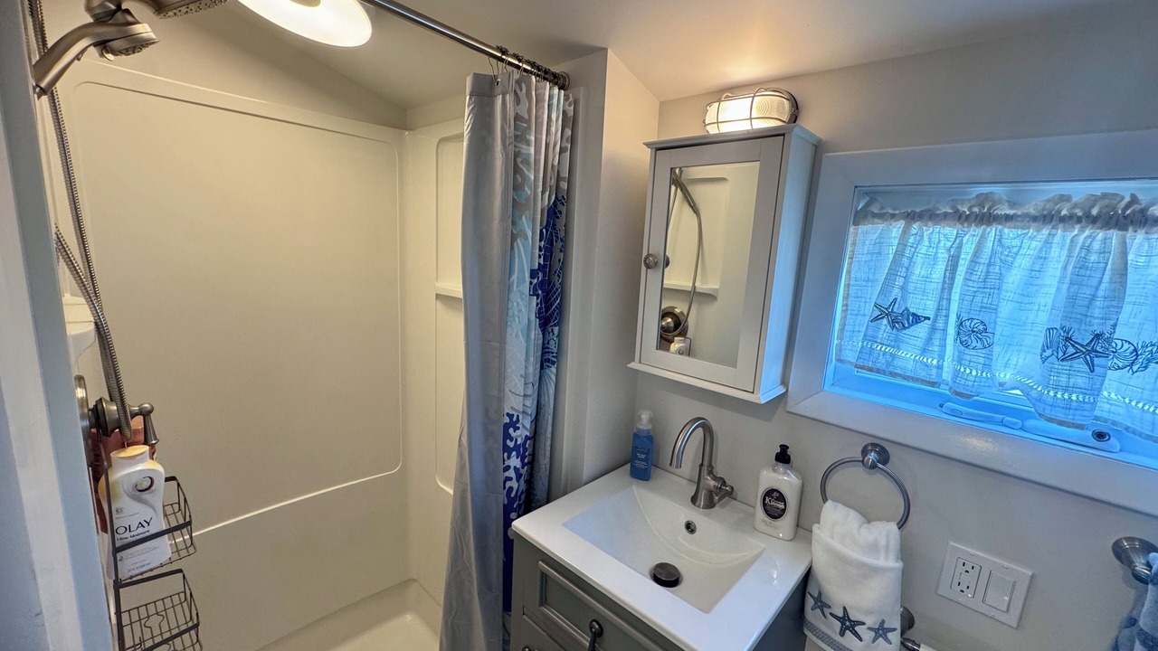 Photo of Bathroom in Snug Harbor